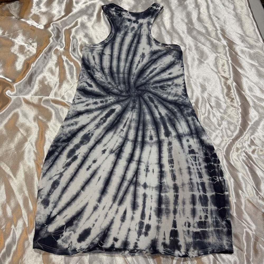 Tie-Dye Dress - Picture 6 of 8